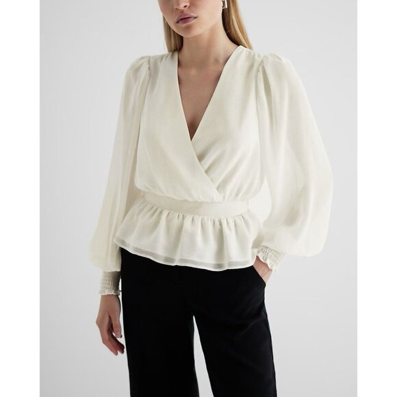 Express Women's V-Neck Smocked Cuff Peplum Top Long Sleeves Swan Size XS NWT $54 - Picture 1 of 16